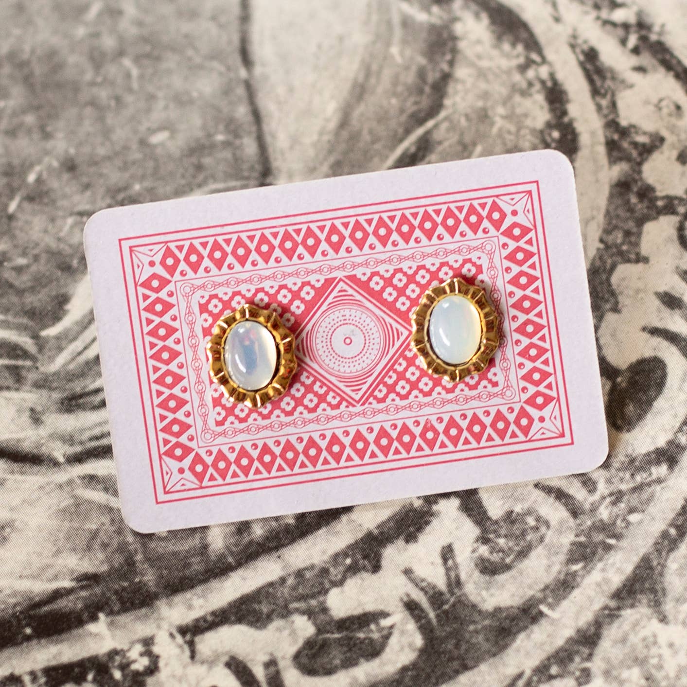 vintage moonstone stud earrings