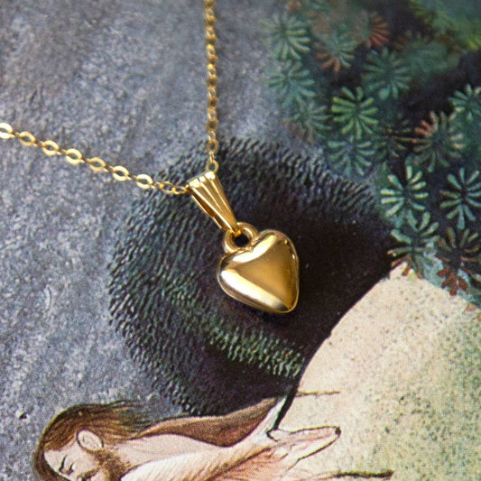 vintage gold mini heart necklace
