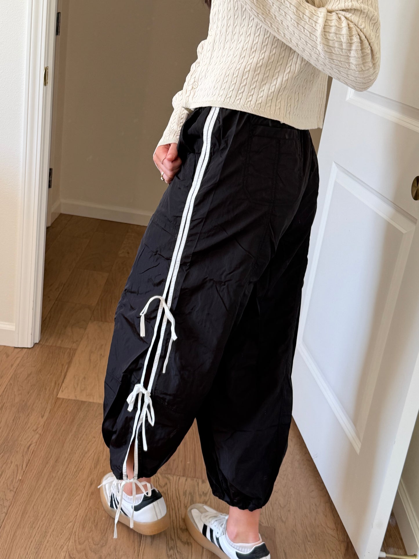 bow track pants