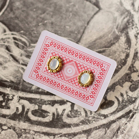 vintage moonstone stud earrings